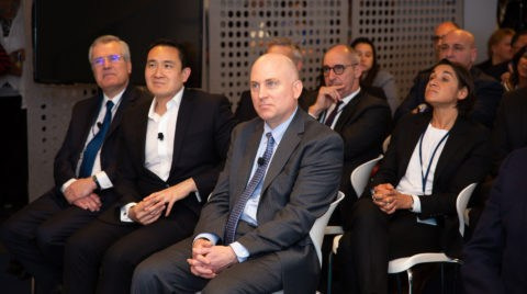 Фотосессия делового мероприятия в Москве. Фотосессия в студии в Москве от профессионального фотографа услуги по доступным ценам