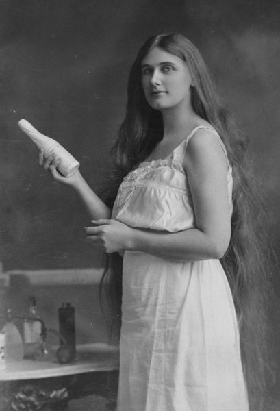 Елизавета и нежная съемка в стиле 20-х годов. Портретный фотограф в Санкт-Петербурге