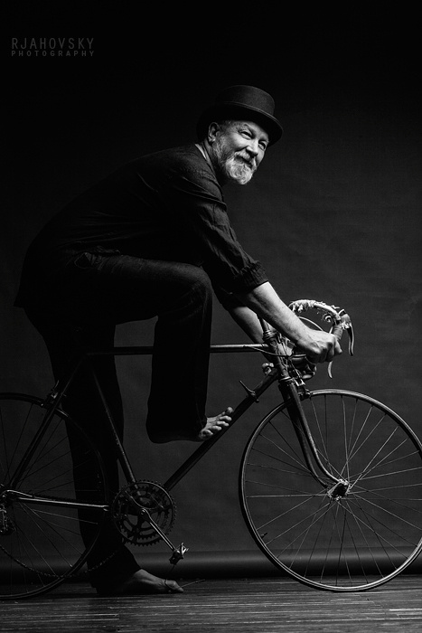 Альбом. Виктор Николаевич Бычков. Фотограф Михаил Ряховский