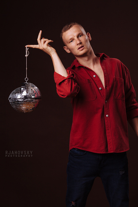 Альбом. Константин Красиков. Фотограф Михаил Ряховский