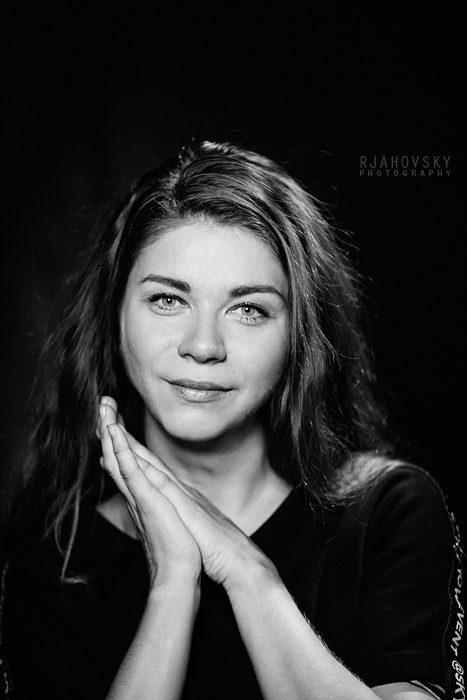 Альбом. Юлия Гришаева. Фотограф Михаил Ряховский