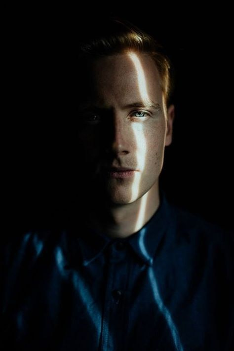 Деловая мужская съемка