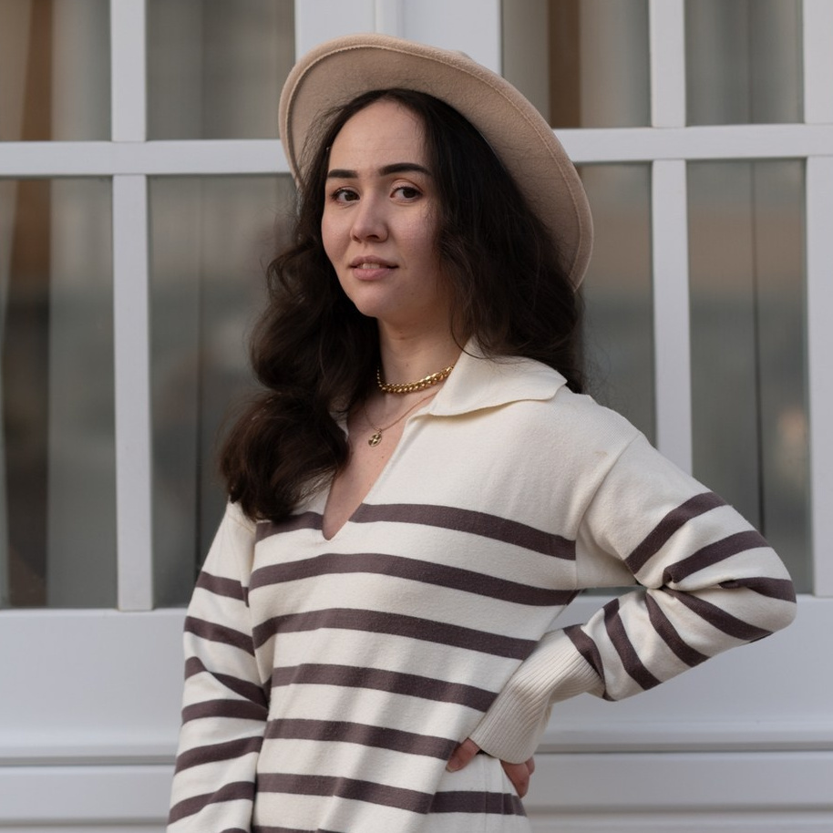 Контакты. «Свой человек» SMM-агенство