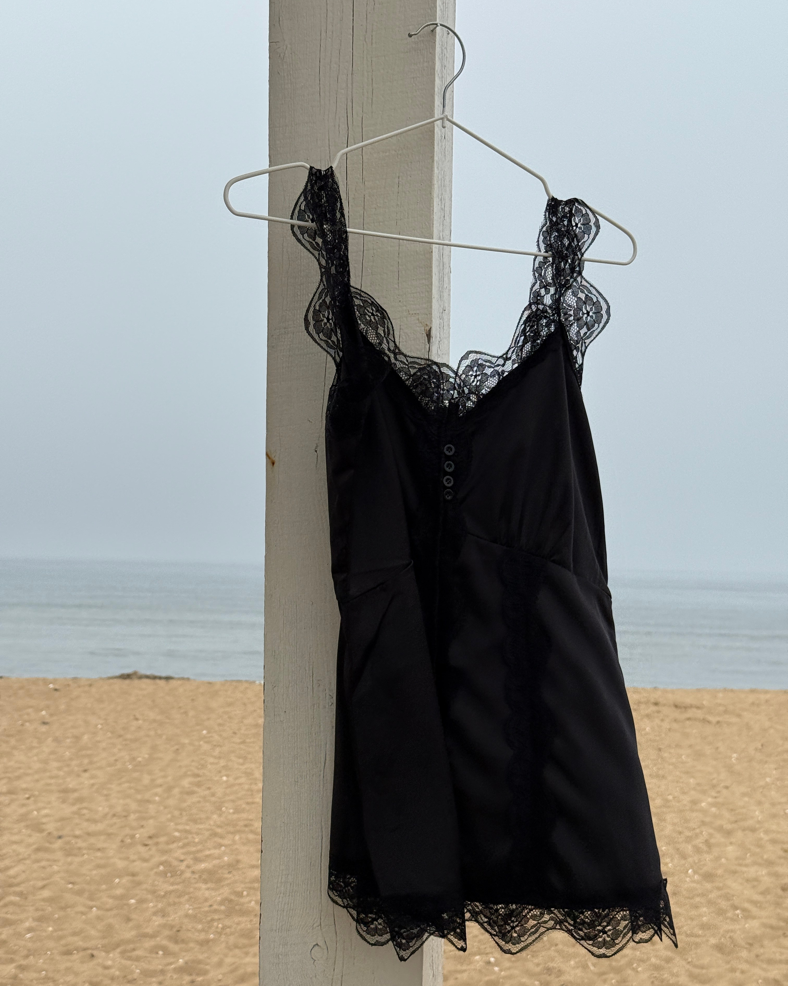 Рубашки и топы. Iva rent