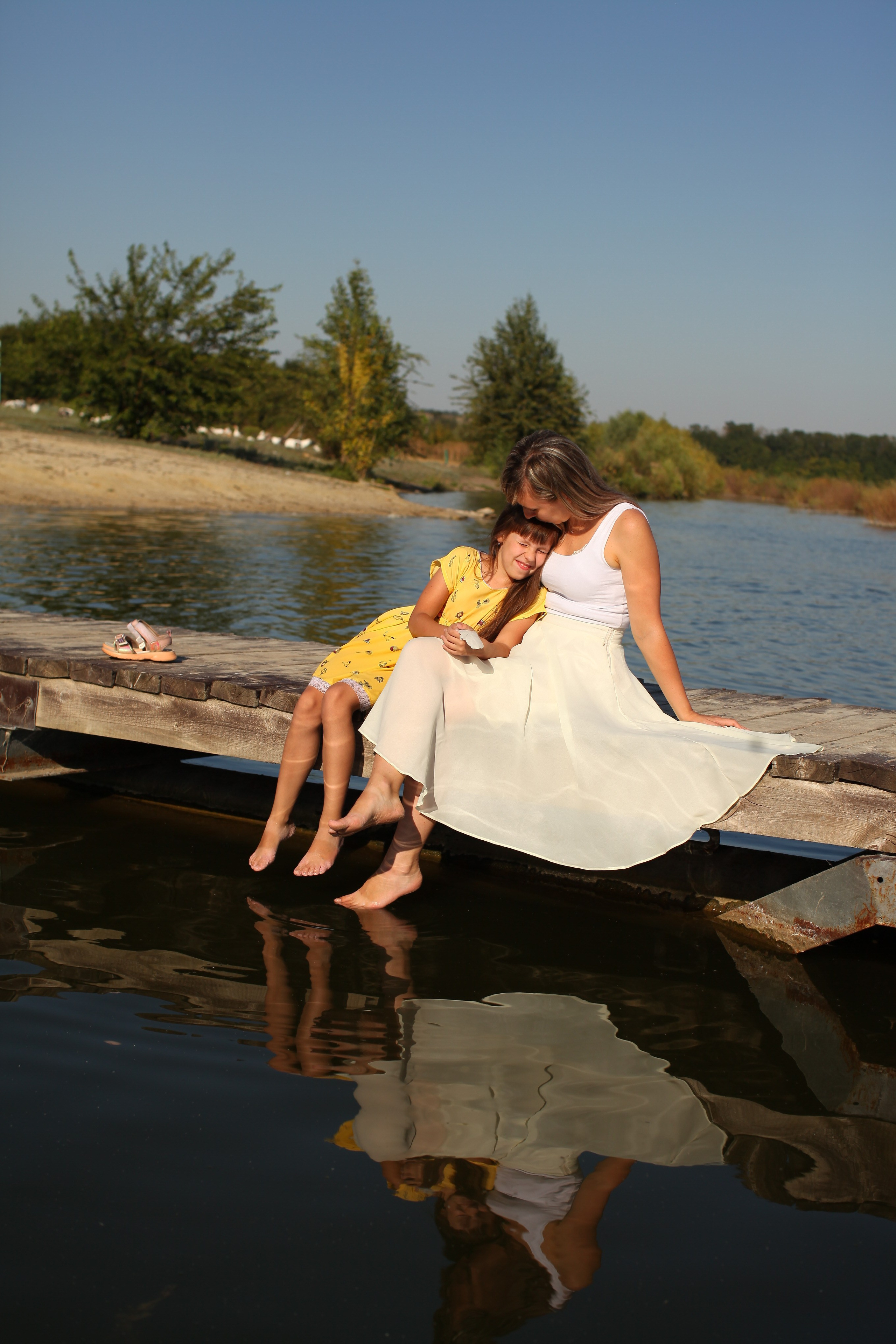 Любовь и дружба, самые важные чувства в жизни! Лови момент на фотосессии, проявляй себя и свои качества - открытость и искренность в каждом кадре)
