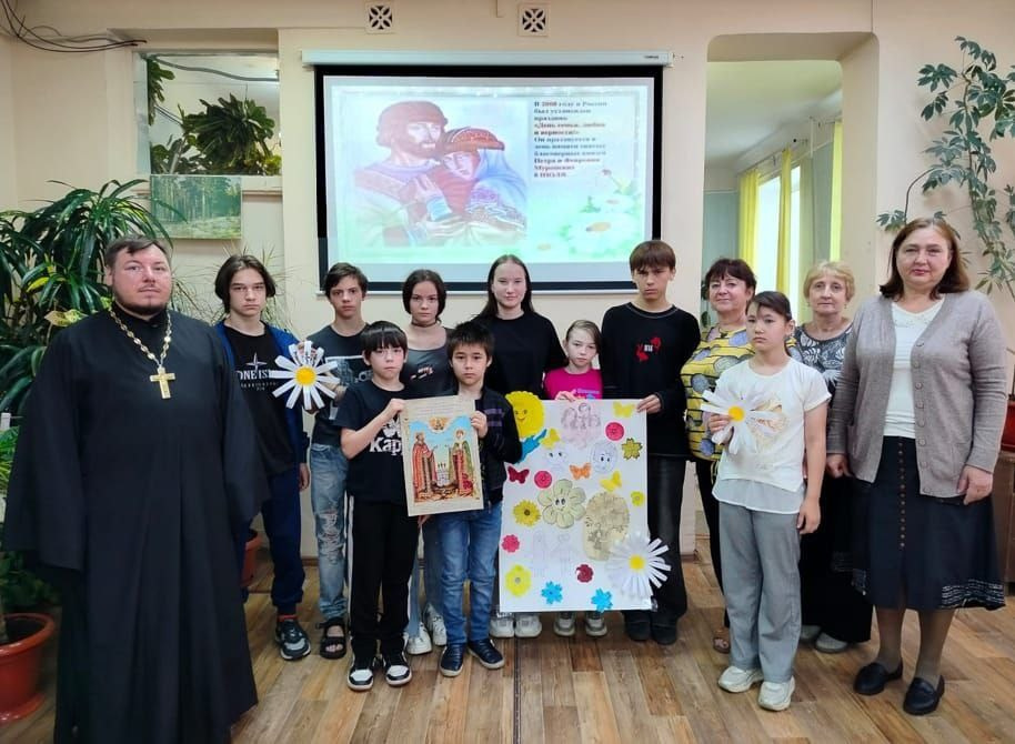 Клирик Петропавловского храма встретился с воспитанниками социально-реабилитационного центра «Возвращение». Северное благочиние Саратовской епархии