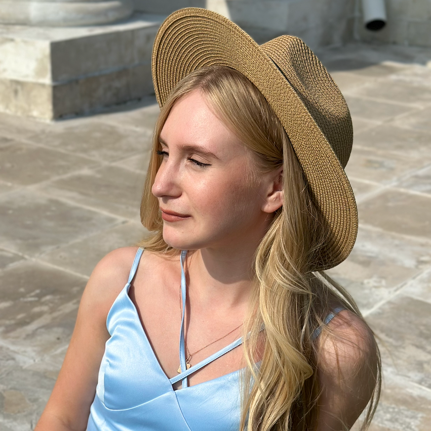 Контакты. Фотограф Алина Рошаль. С 2017 года ловлю эмоции и превращаю их в нежные воспоминания для вас в Москве и Подмосковье