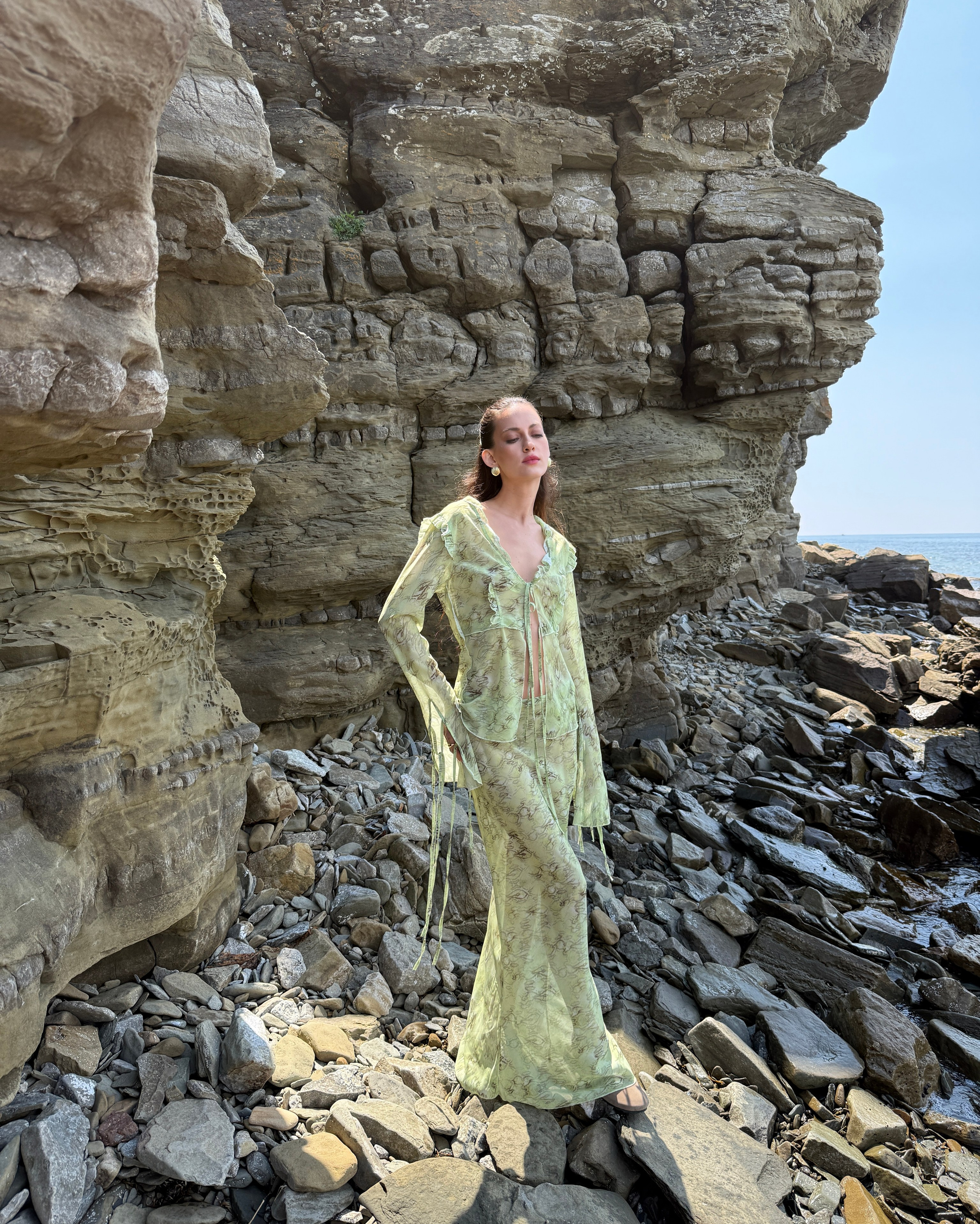 Платья и костюмы. Iva rent