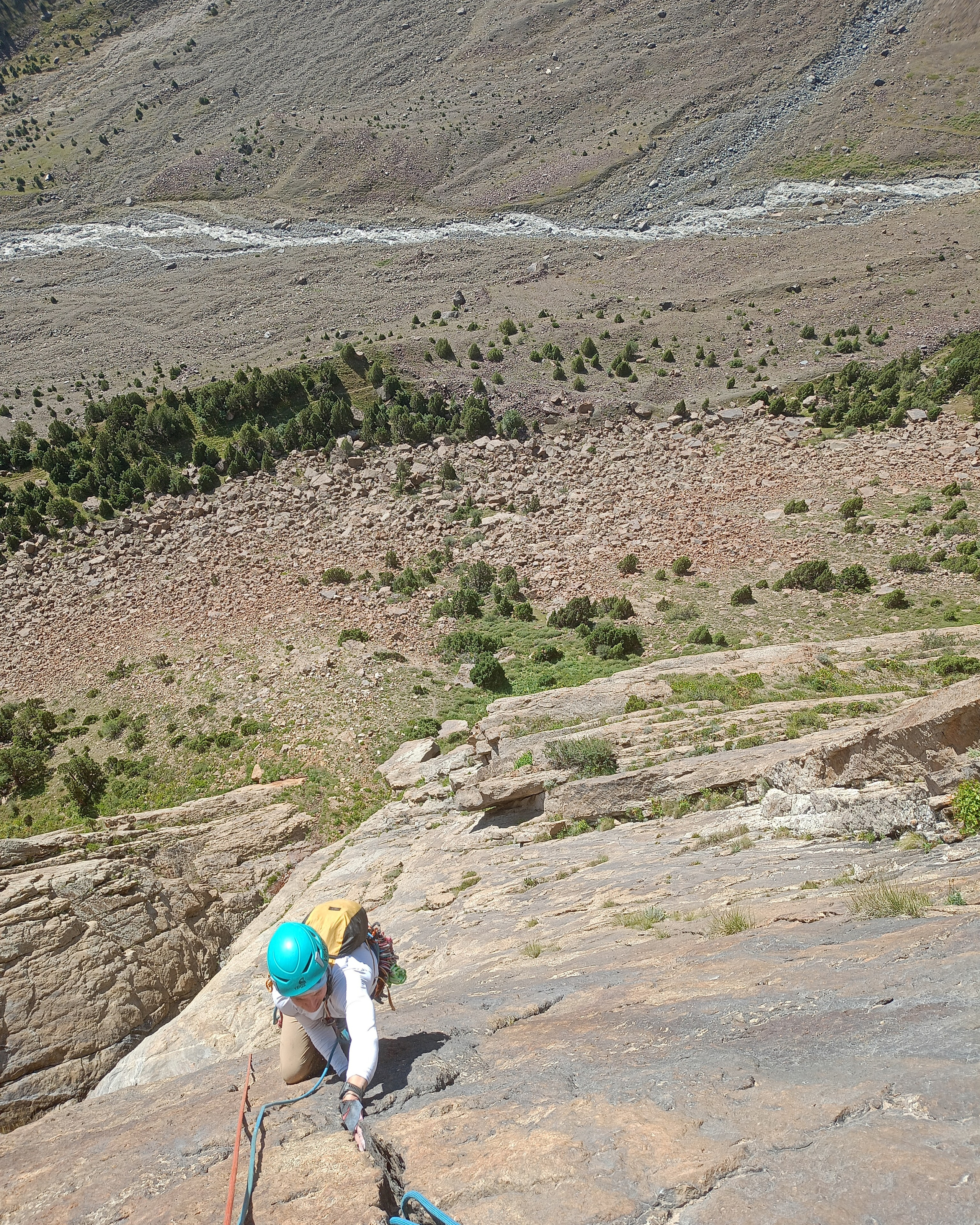 Nominee 2025: Sourire Kirghize route. Free Climbing in Karavshin. “Steel Angel”: women’s climbing award