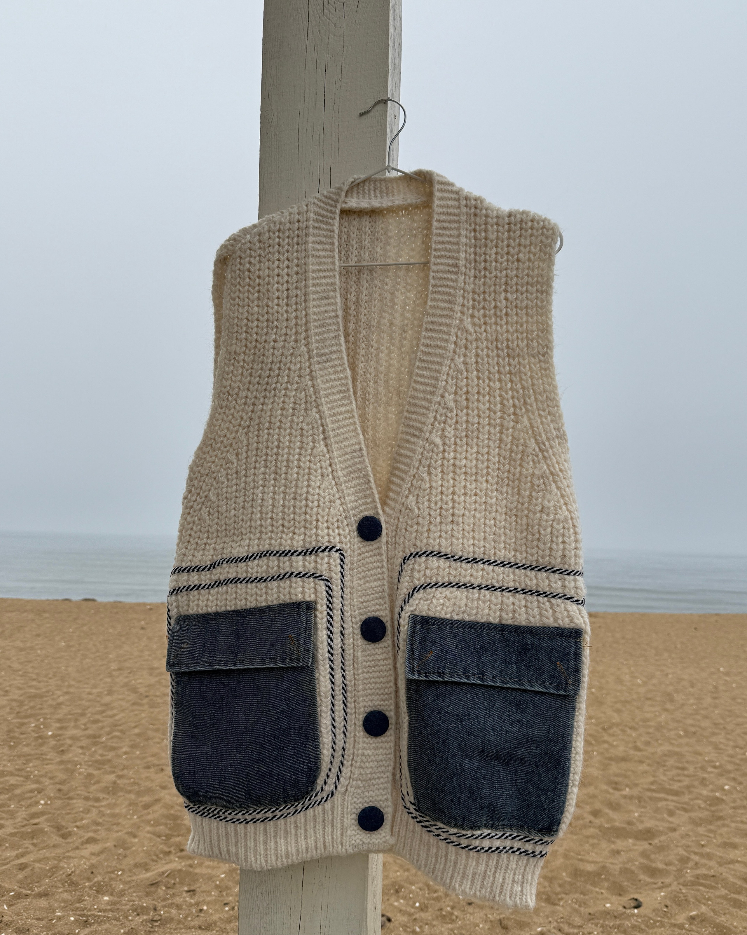 Рубашки и топы. Iva rent