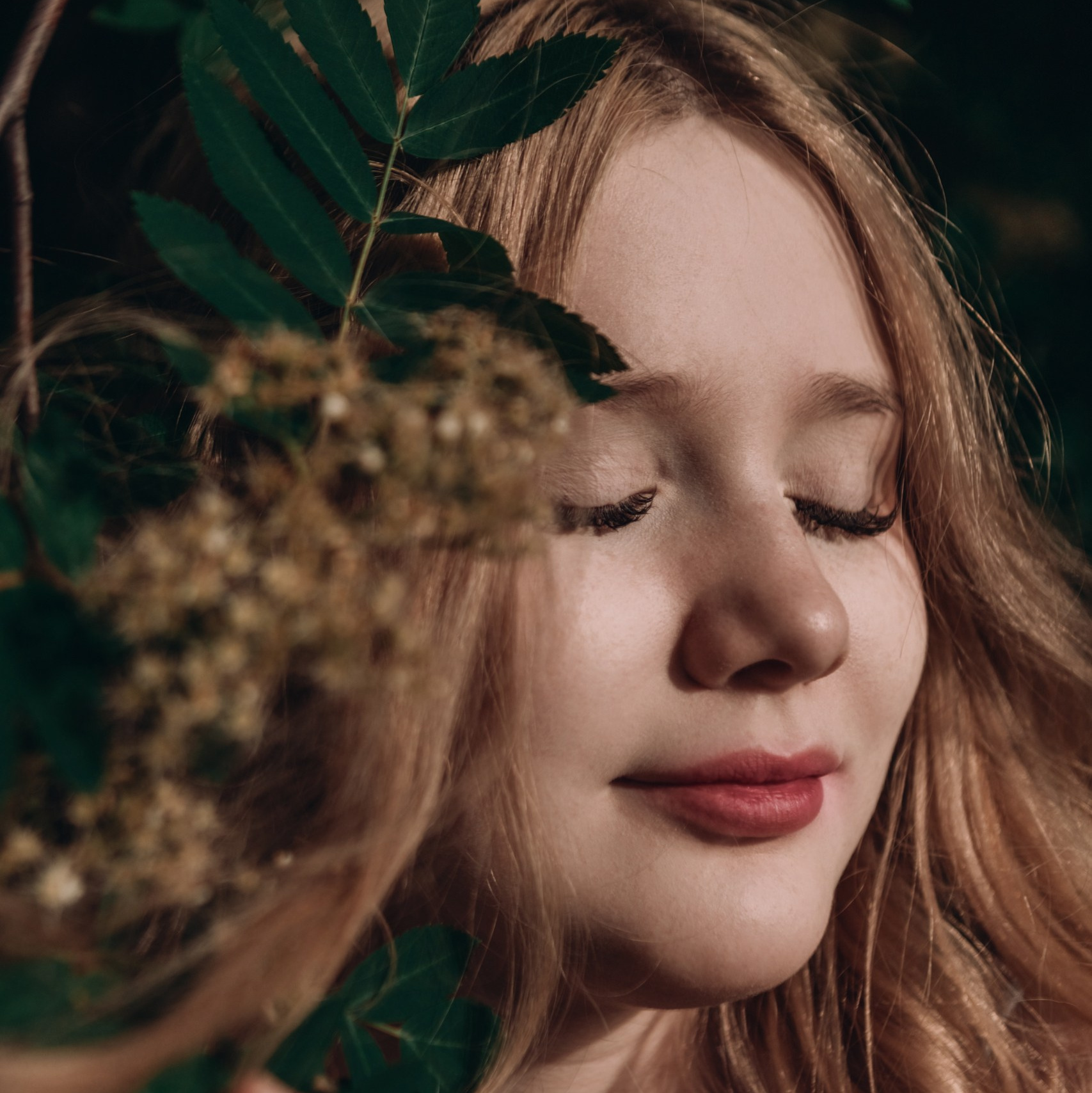 Фотограф Анна Орманжи — женская фотосессия на природе