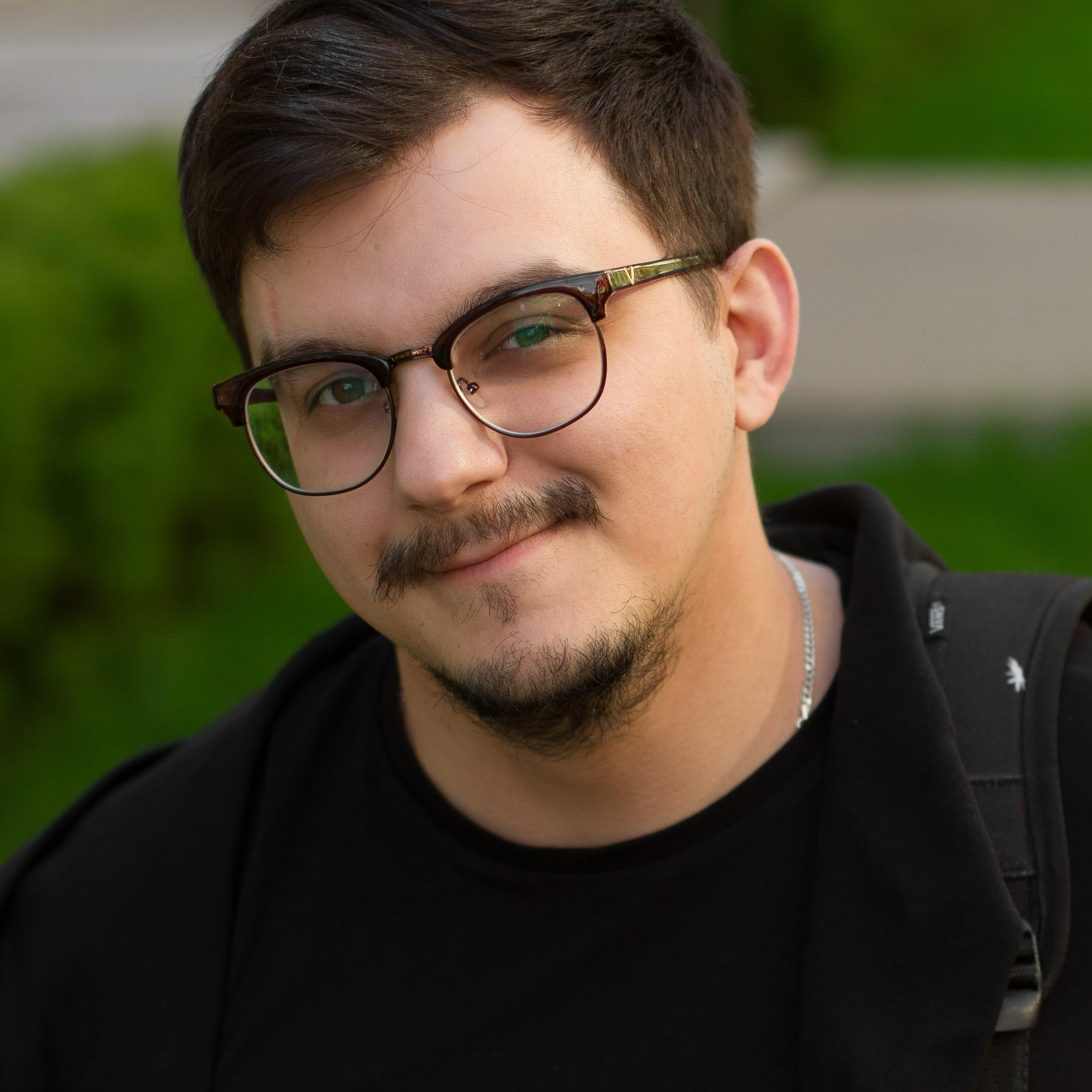 Контакты. Предметная и каталожная съемка в Москве!