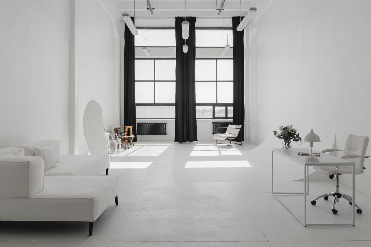 Минималистичные фотостудии Минска. Портретный фотограф в Минске Анна Волейко