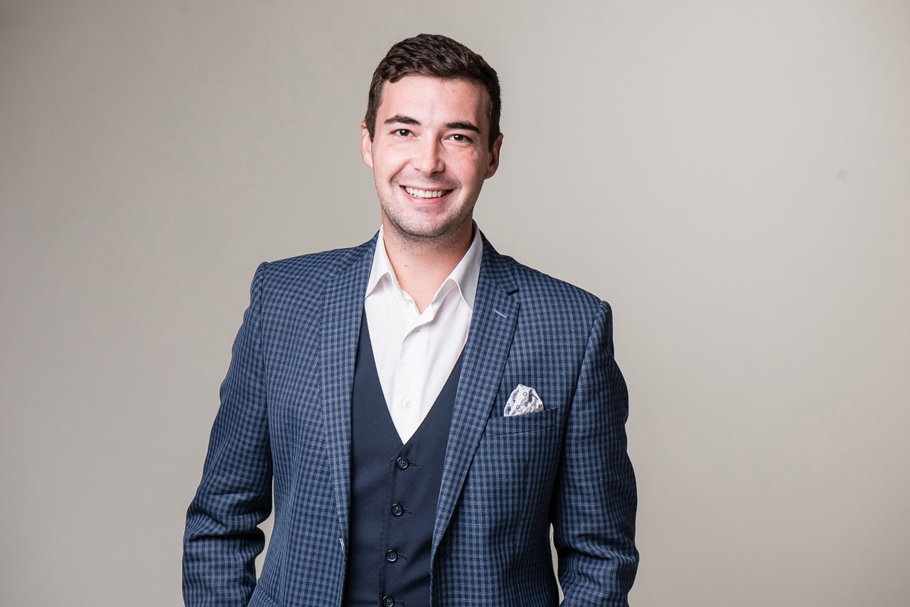 Ведущий на радио в Томске