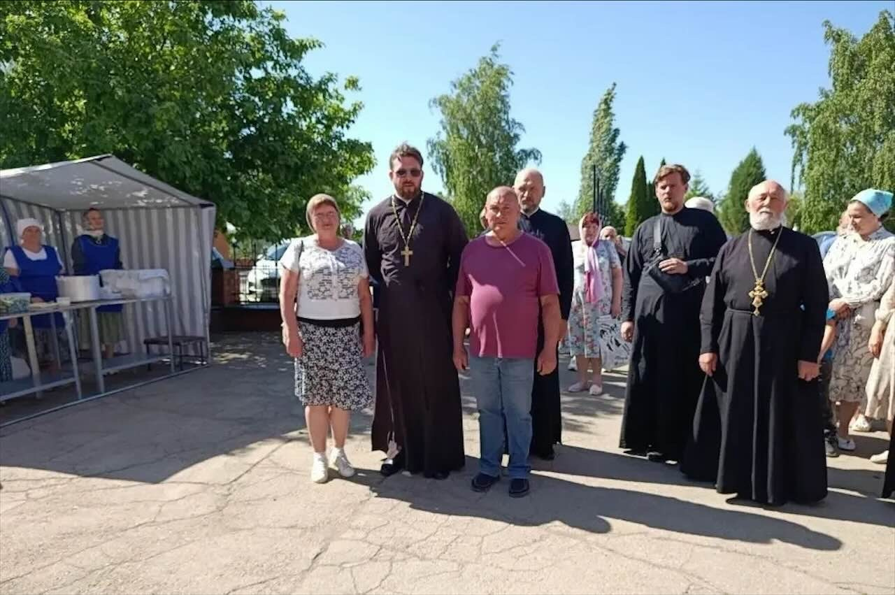 Благочинный возглавил богослужение в Никольском храме. Северное благочиние Саратовской епархии