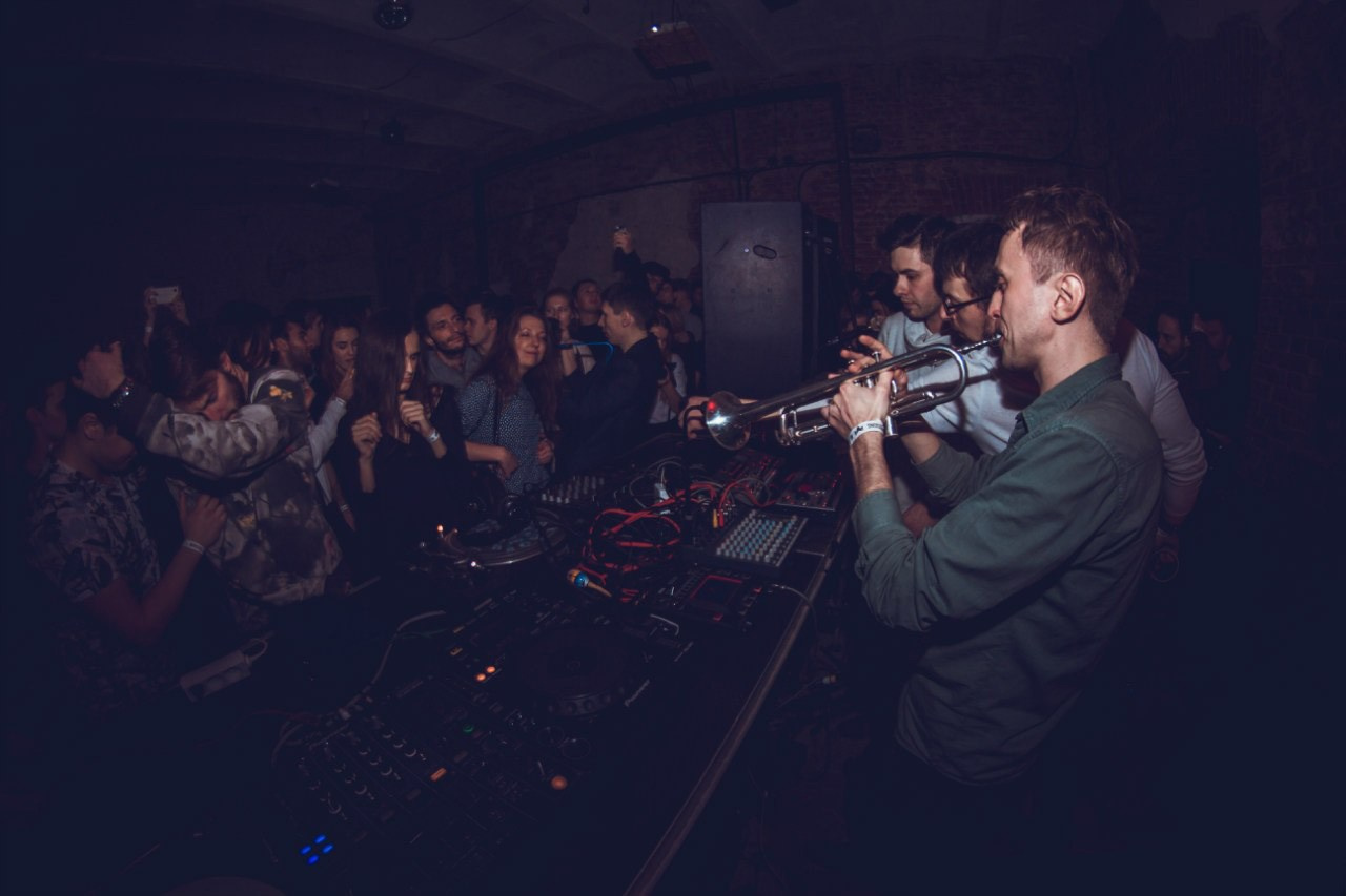 Дмитрий 2Dcube - СV/Bio. Дмитрий 2Dcube Ларионов — музыкант, саунд-дизайнер, блогер