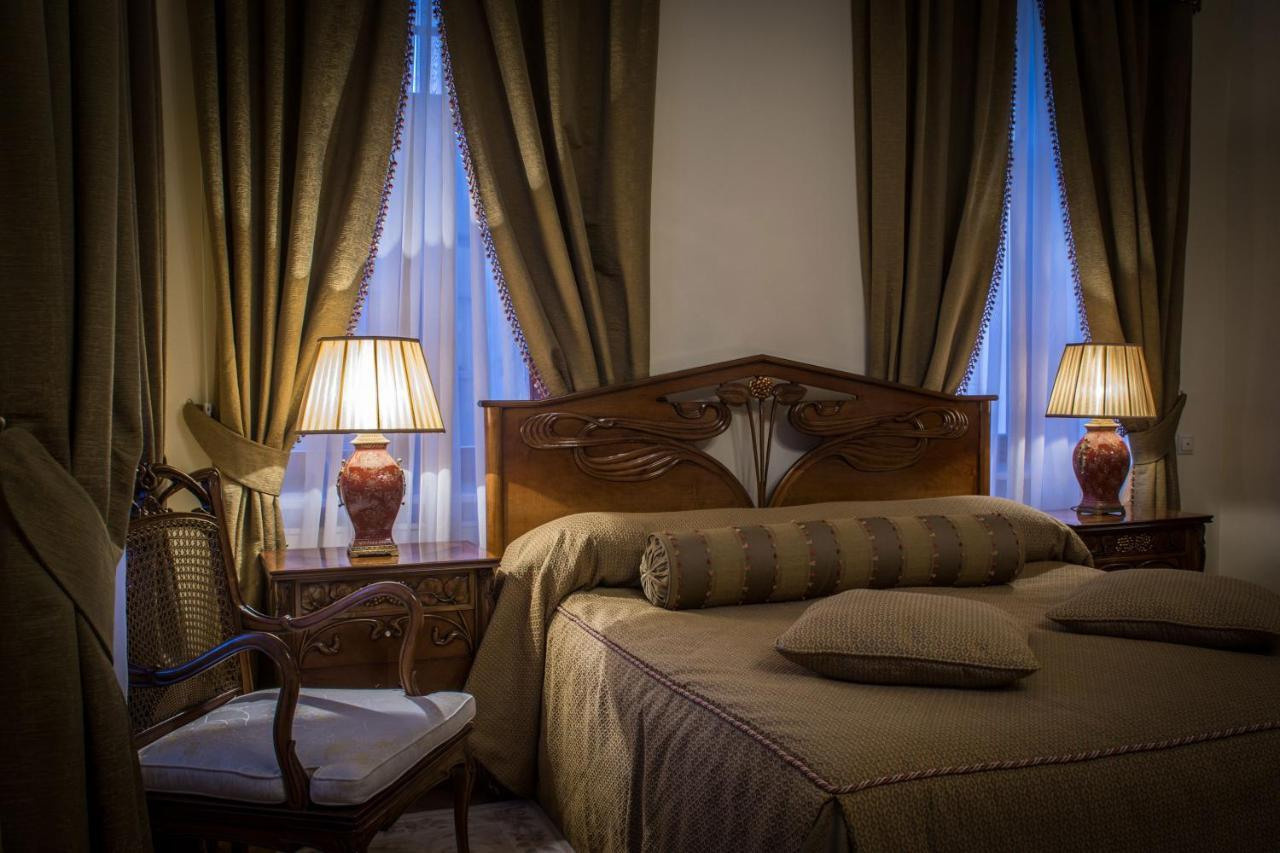 Красивые отели Москвы. Фото Радости. Свадебный и семейный фотограф в Москве Юлия Самойлова