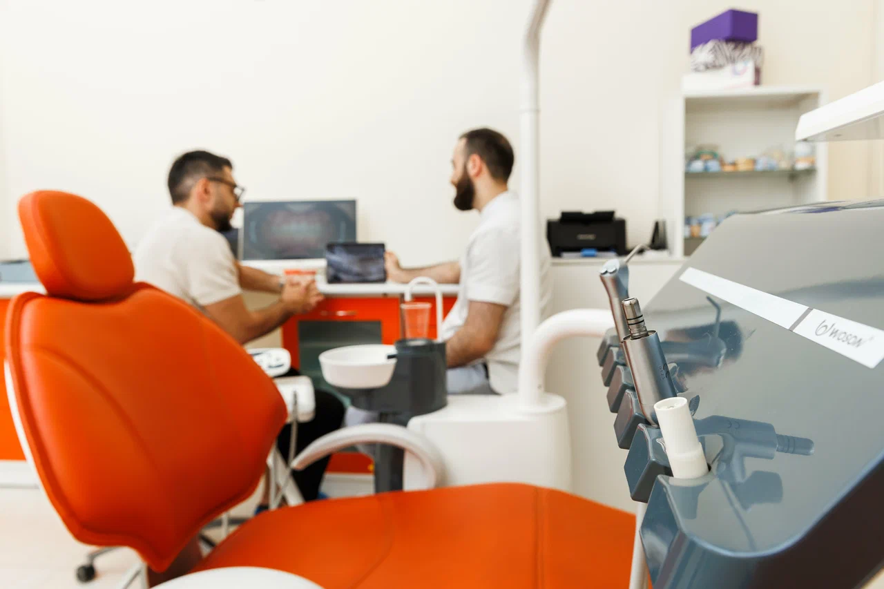 Контакты. Стоматолог ортодонт-гнатолог в Москве