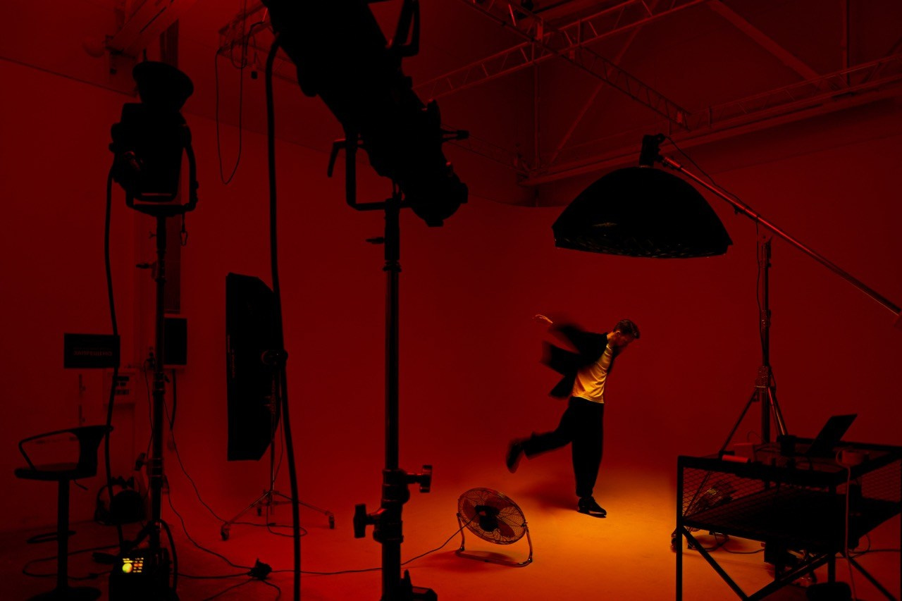 Лучшие фотостудии Москвы 2025. Антон Ермаков | Коммерческий фотограф в Москве