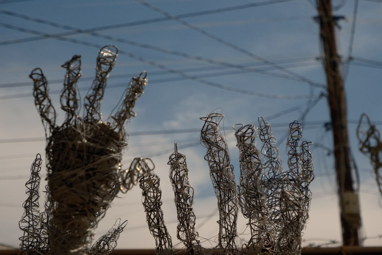 When Stones Begin to Dream. Mmiore