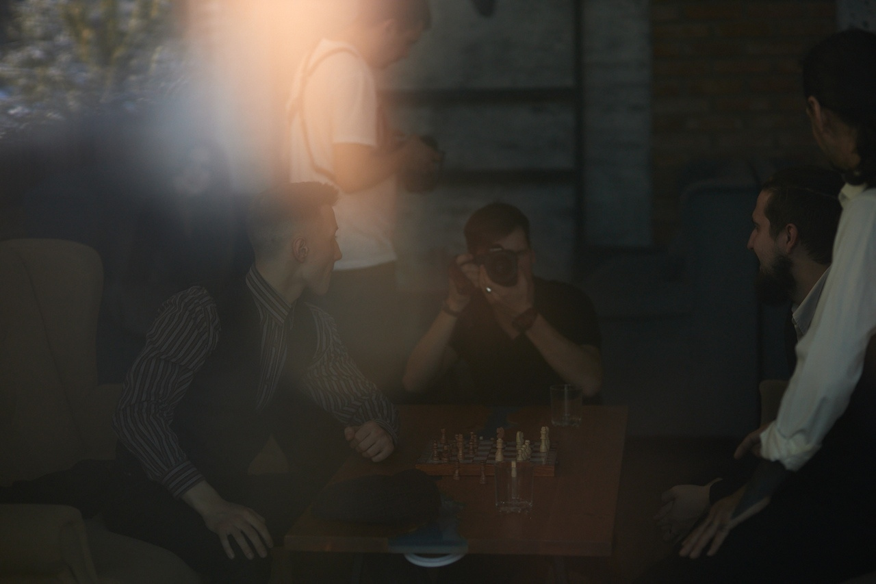 Создание фотографий в городе Оренбург в рамках МК Петрунин. Портретный и предметный фотограф в Москве Курочкин Алексей