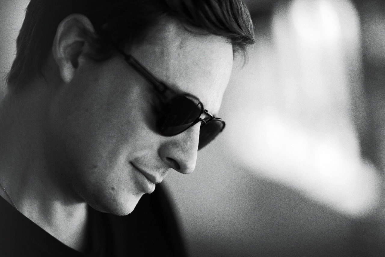 Контакты. Съемка портретных фотографий в Краснодаре Егор Клейчин