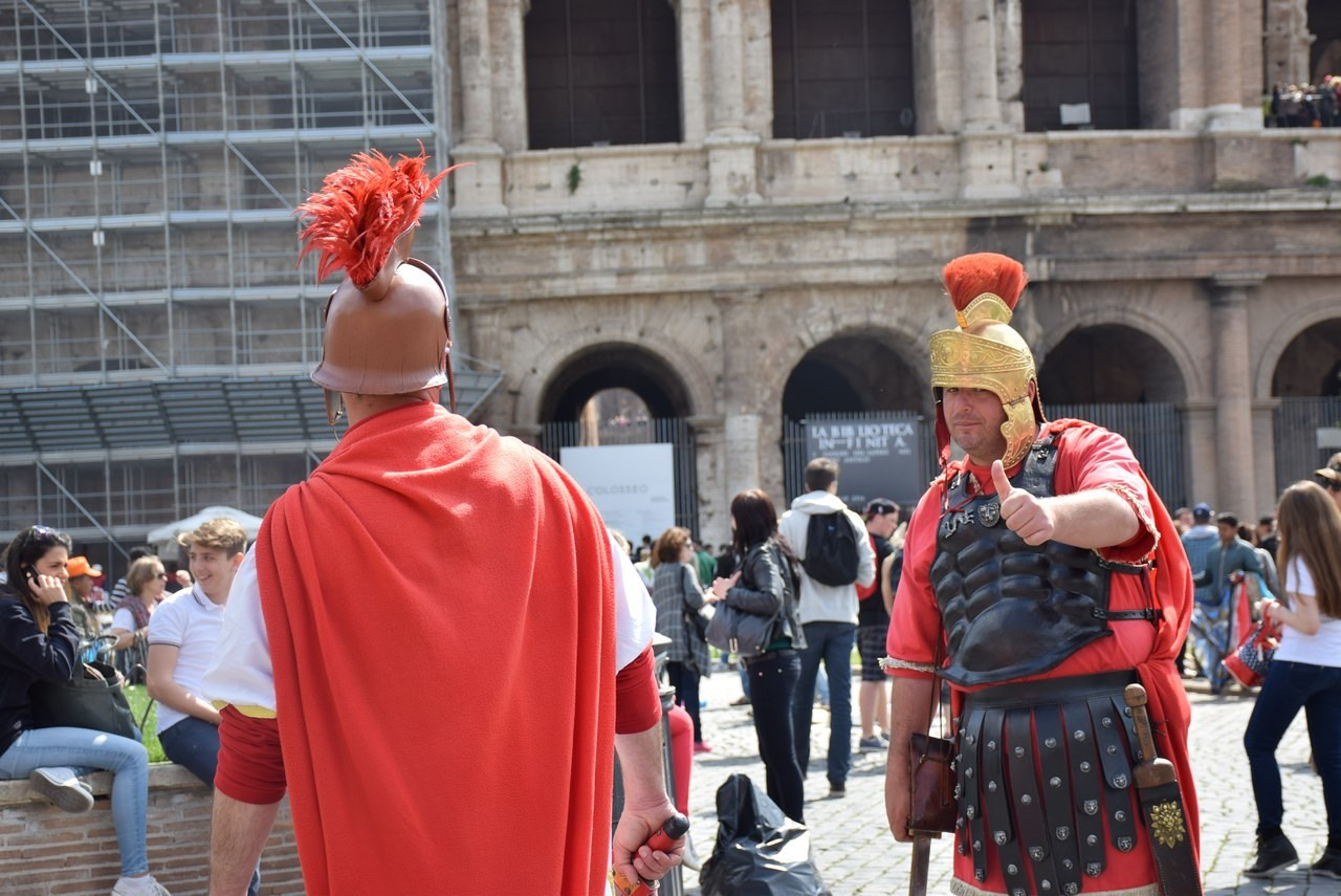 La Dolce Vita. Интервью с Антонелло Толве. Мира (жы!) и Наваждения