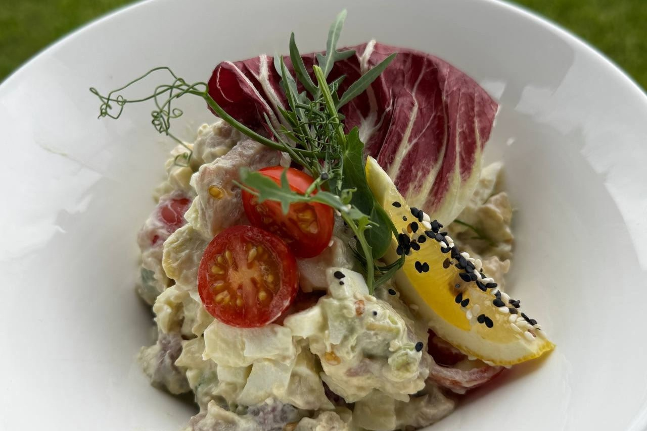 Холодные салаты. Кейтеринг Royal Catering | По Москве и Московской области организуем р