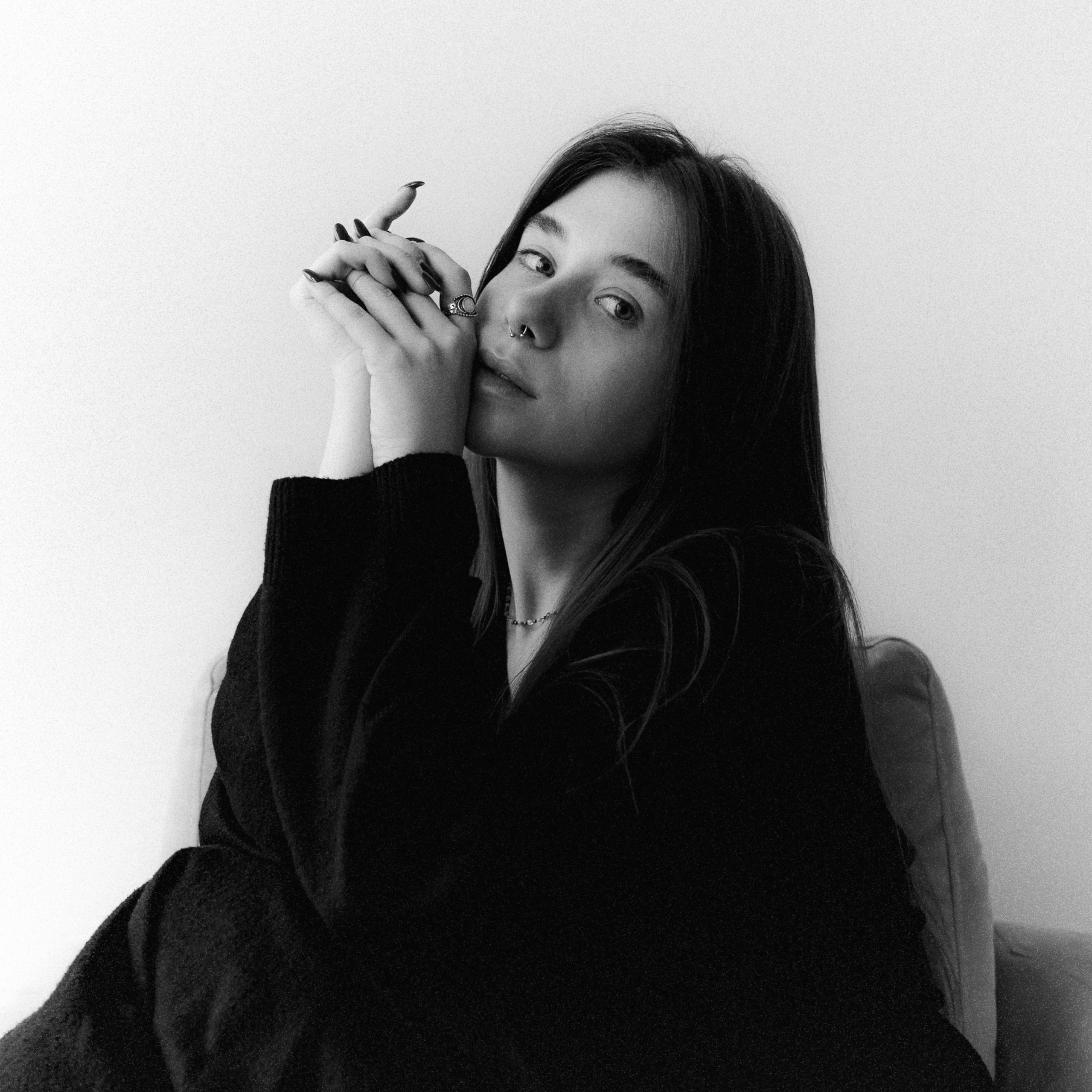 Контакты. Фотограф Олеся Скворцова