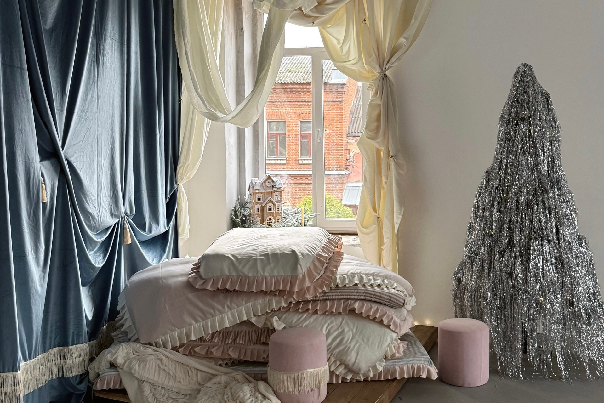 ФОТОСТУДИИ 2025-2026. Фотограф в Твери Helga J. Fox