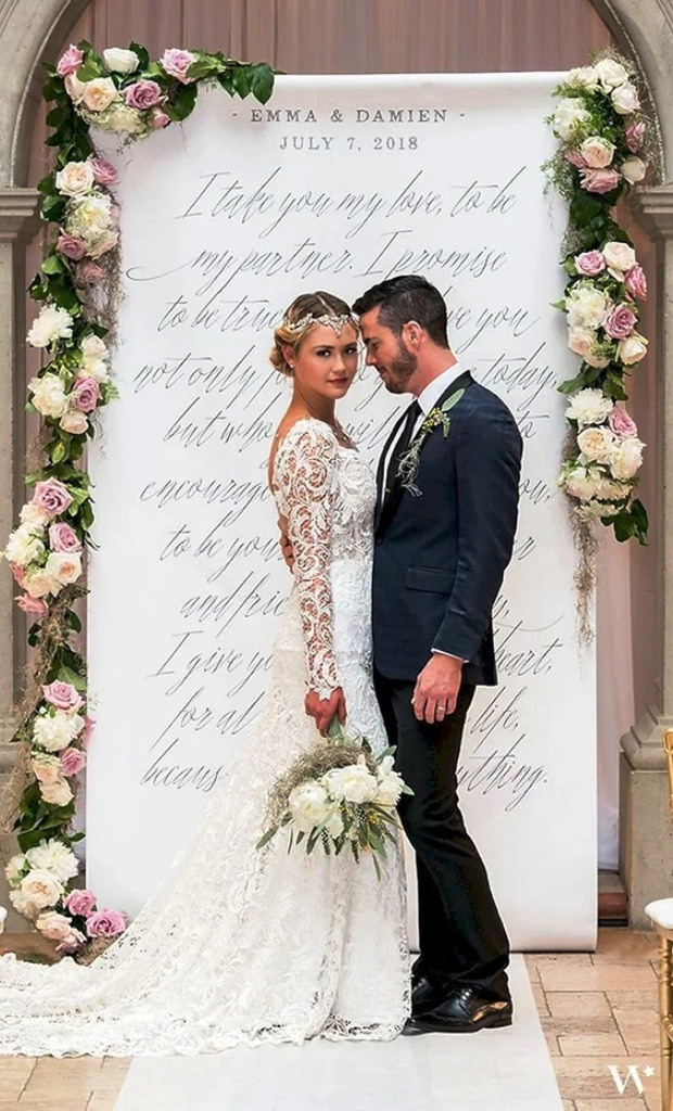 Свадебная фотозона. Студия праздничного декора