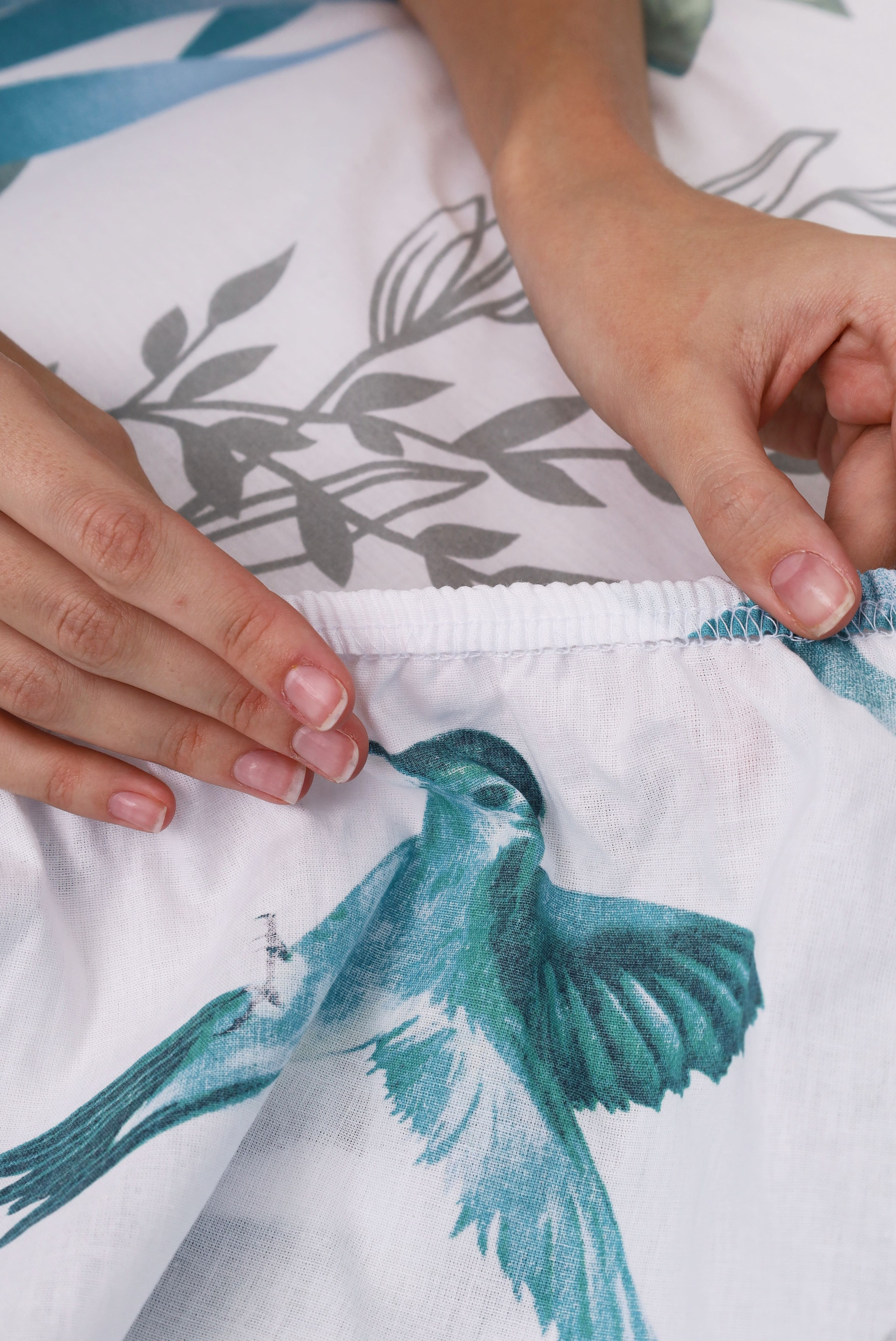 Предметное фото постельного белья - элегантность и уют для вашего сна.