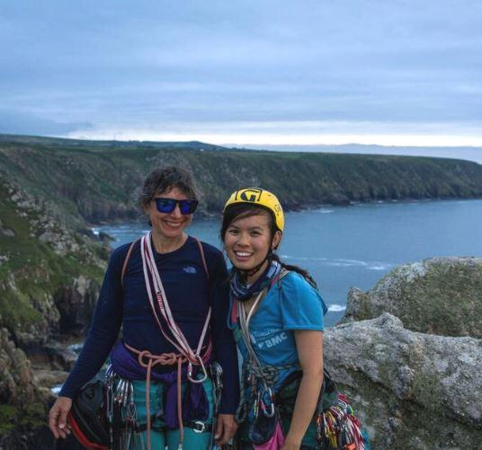 Совместные тренировки женщин в альпинизме. Премия Стальной Ангел