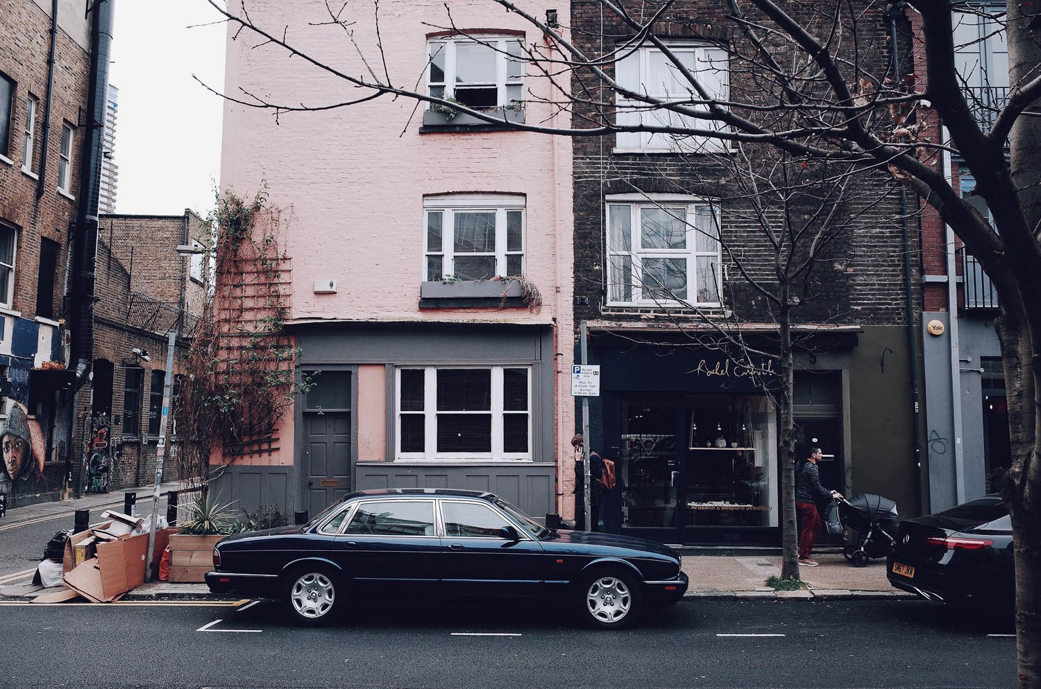 STRANGERS ON THE STREET. Artem Nikiforov — Photographer & Creative Producer in Tbilisi, Georgia