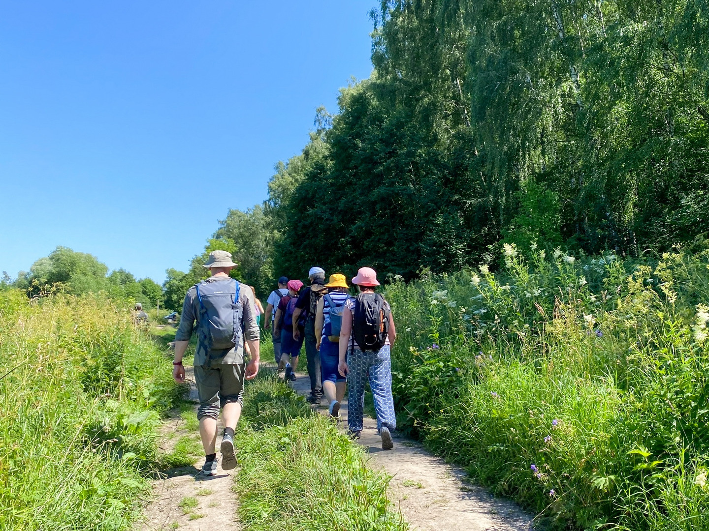 Прогулка по Пущинской тропе: где история встречается с природой. Photographer Andrey Basov website
