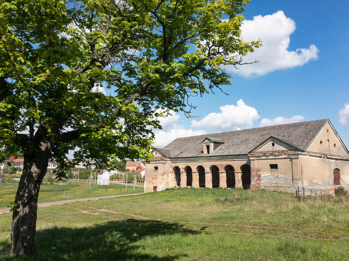 Топ открытых локаций Минска для свадебной прогулки. Свадебный и портретный фотограф в Минске Наташа Каракулова