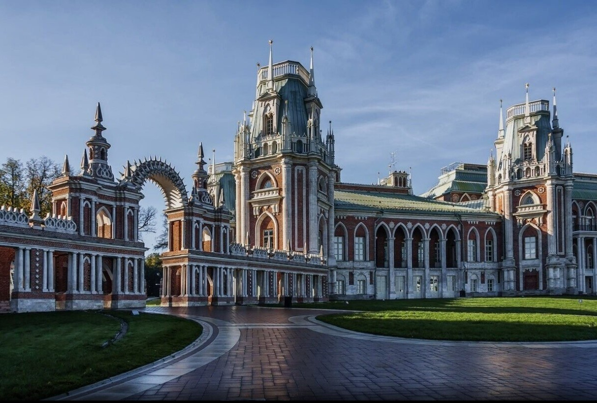 Локации для фотосессий в Москве. Фотограф, фотосессии «Всё включено» в Симферополе и Москве, фототуры по Крыму