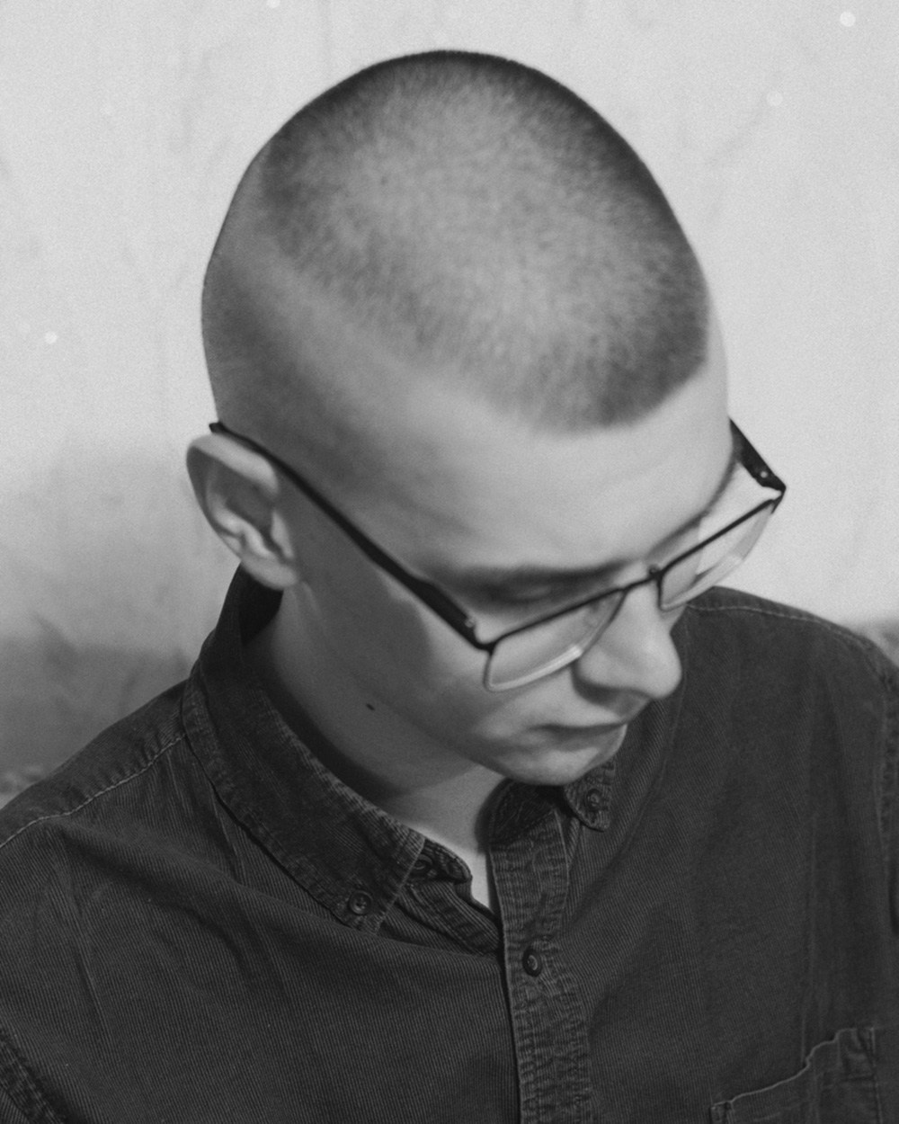 Мужская, женская персональная бизнес фотосъемка в стильной фотостудии. Заказать классический деловой портрет для парня, женщины