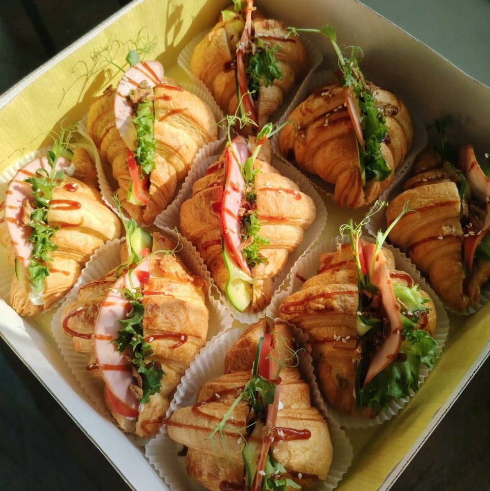 Меню. Кейтеринг, фуршеты, гастробоксы, авторские закуски в Уссурийске