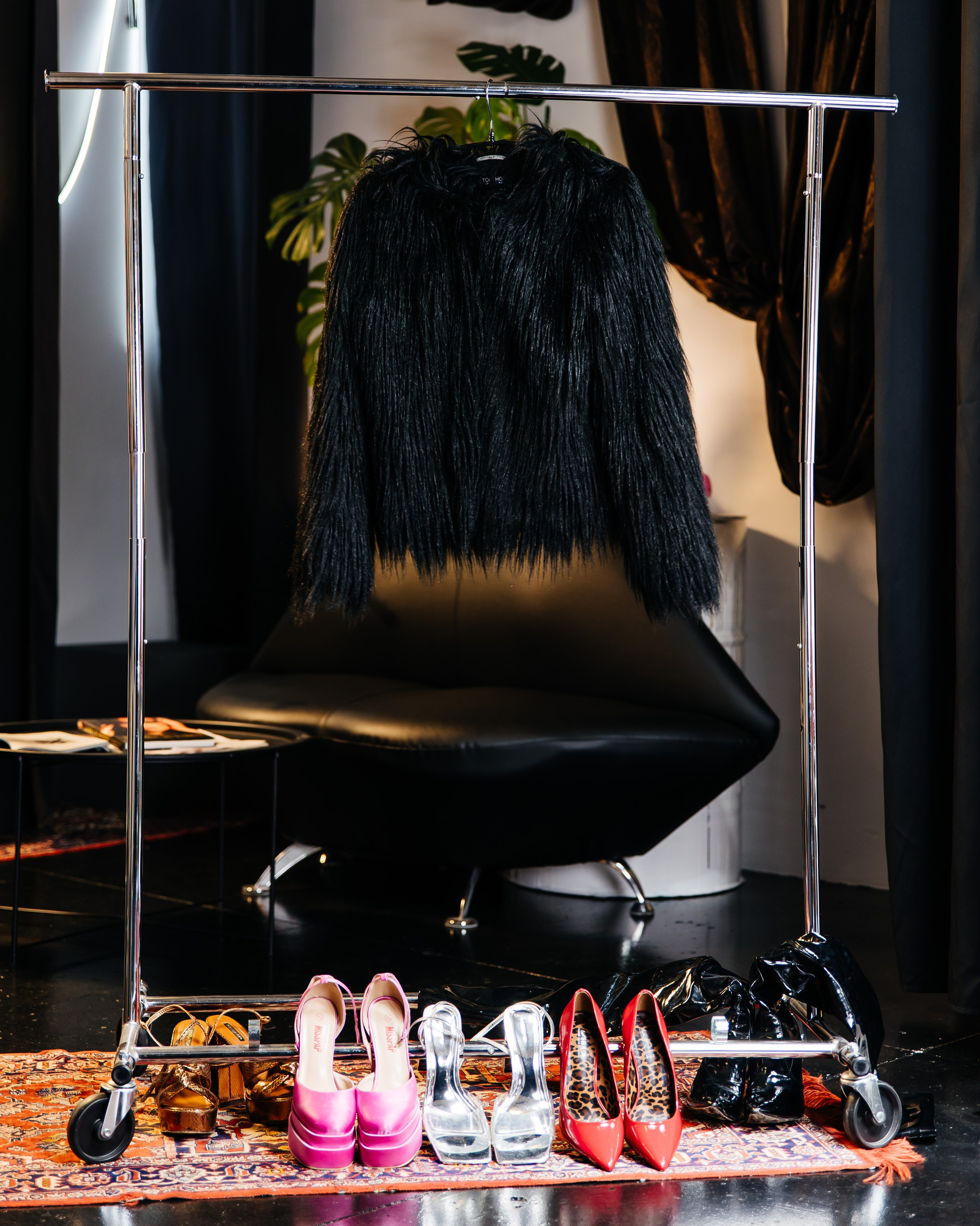 Аренда одежды для фотосессий «К69»