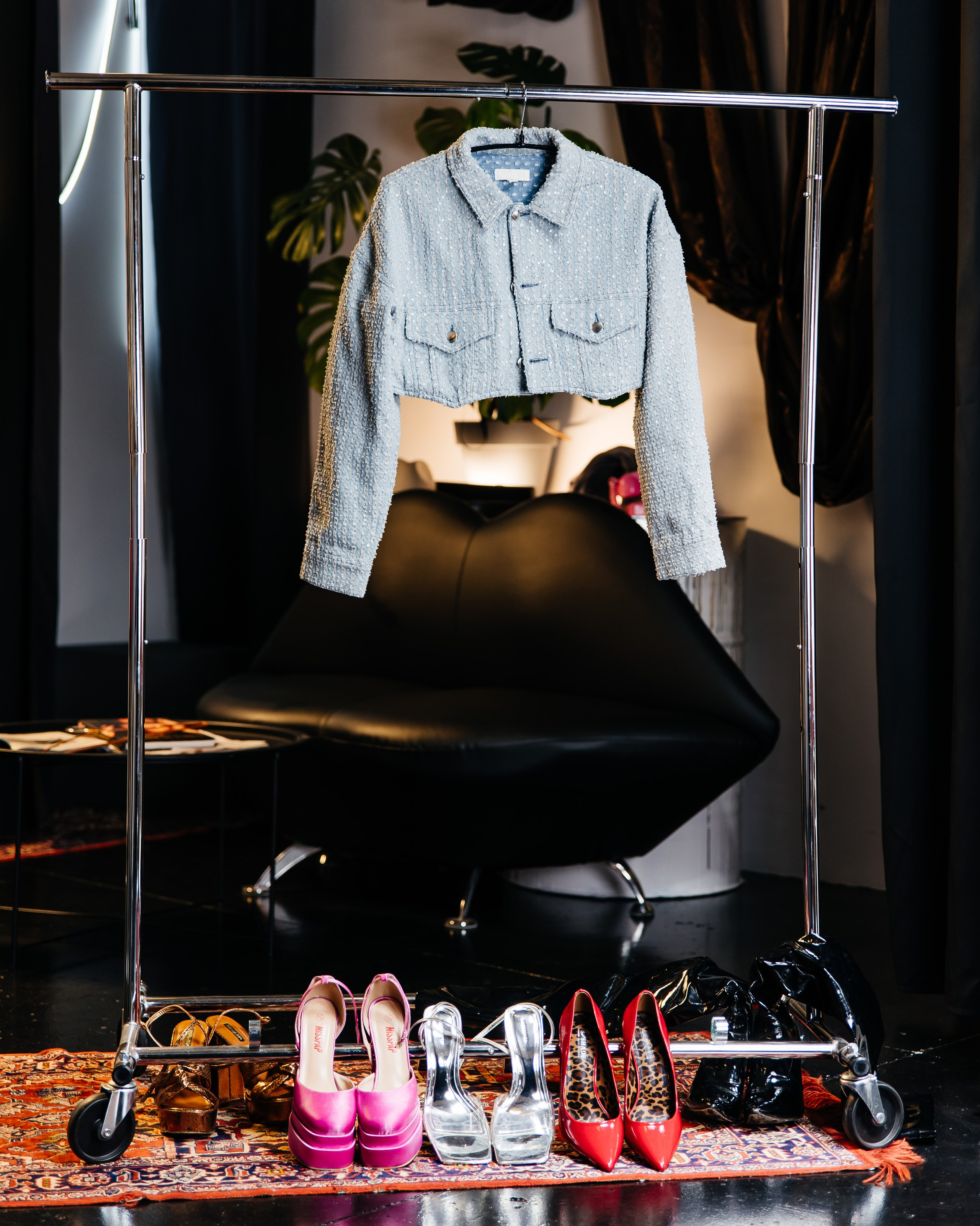 Аренда одежды для фотосессий «К69»