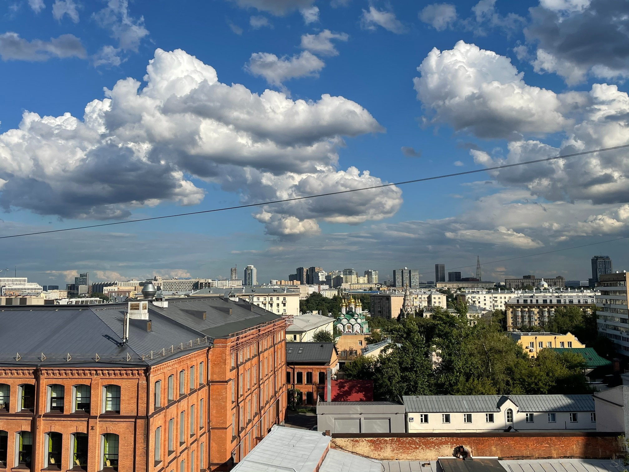 Штаб-квартира Яндекса: беспилотные авто, балконы и шахматы. Проект «Фотокладовка»: блог уличной фотографии в формате street photo