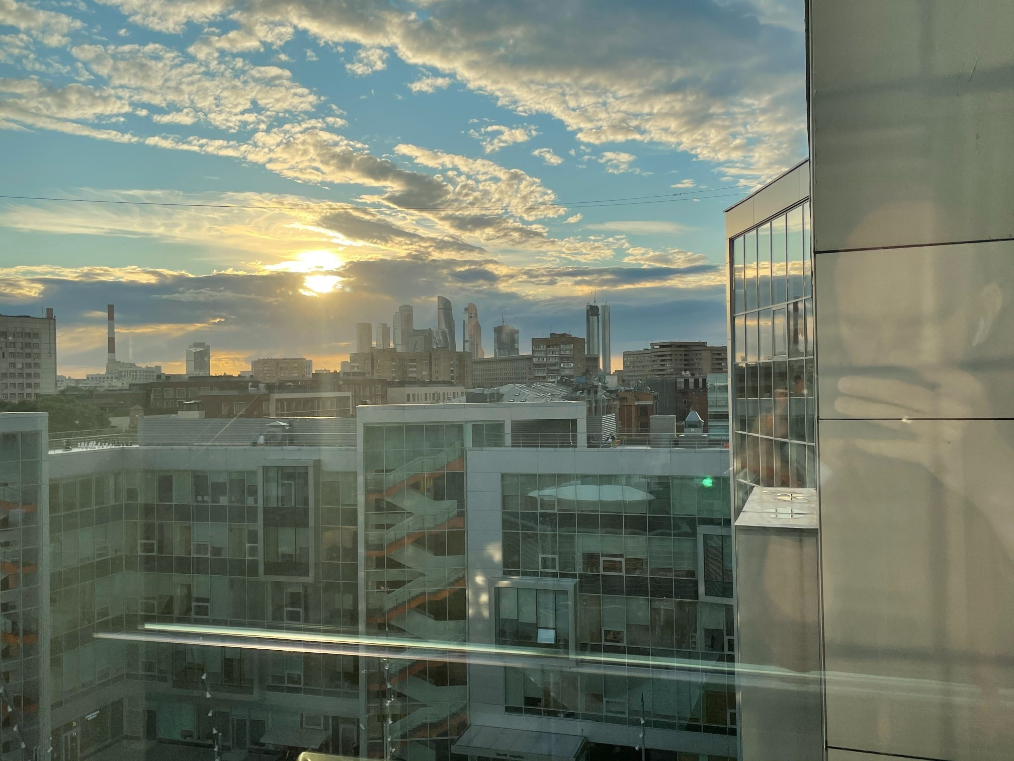 Штаб-квартира Яндекса: беспилотные авто, балконы и шахматы. Проект «Фотокладовка»: блог уличной фотографии в формате street photo