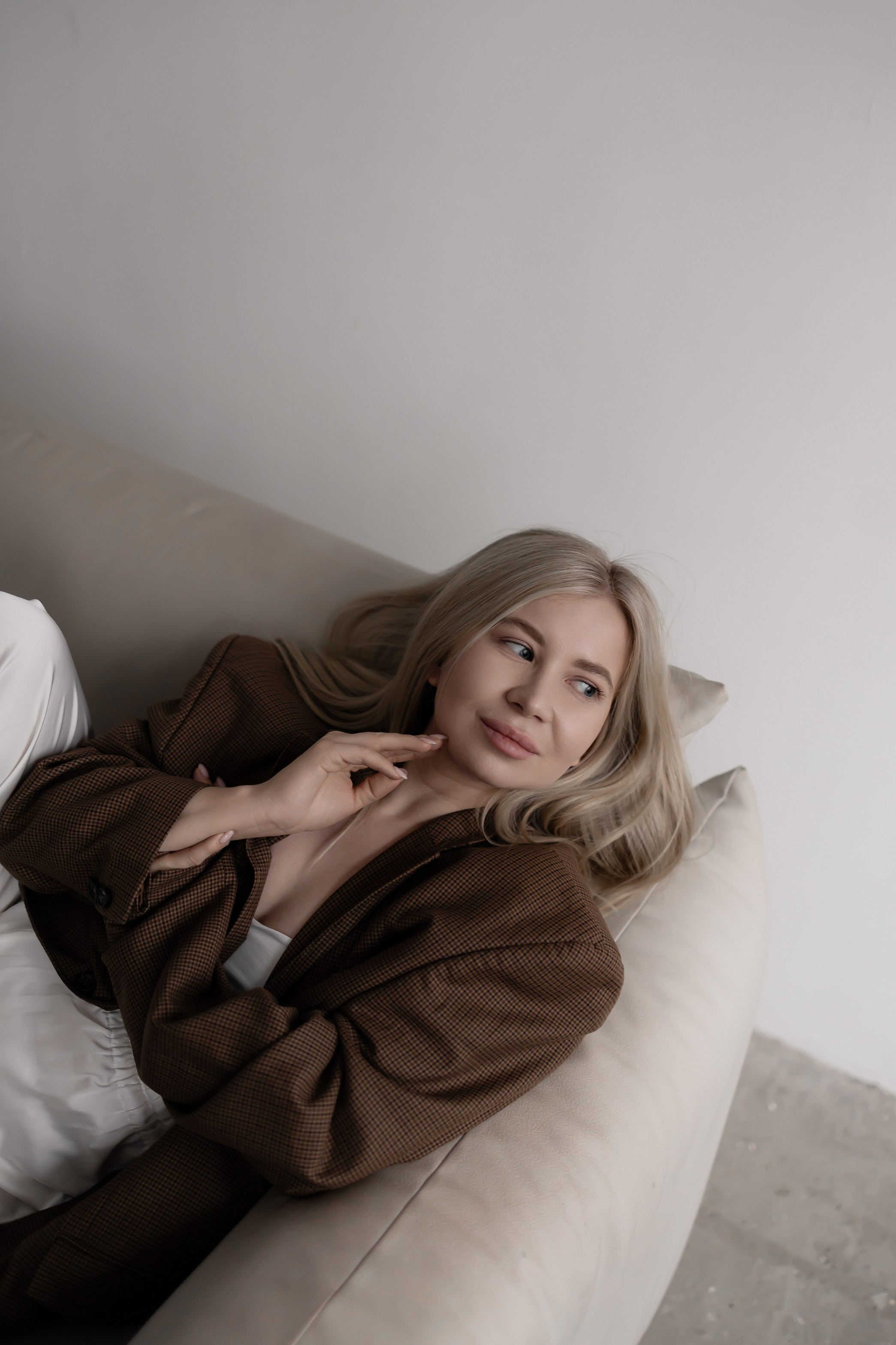 Контакты. Свадебный и семейный фотограф в Казани Aileen