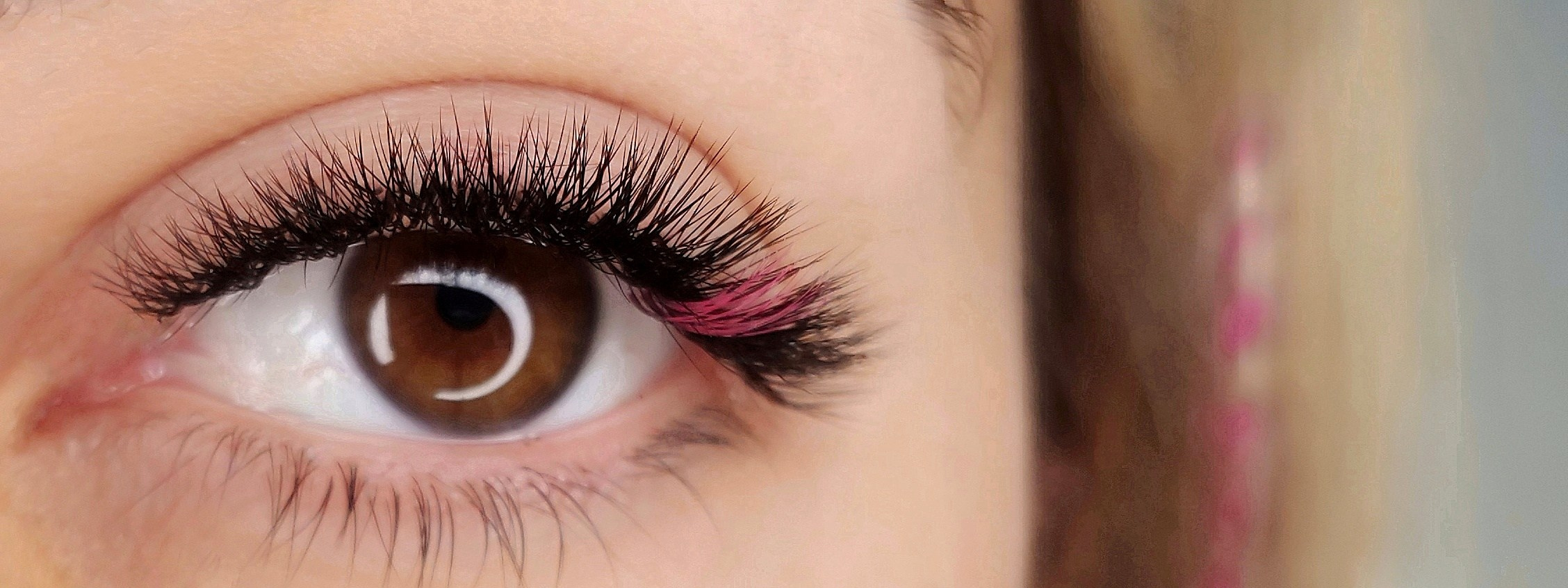 Контакты. Наращивание ресниц в Москве. Лера Сокольская