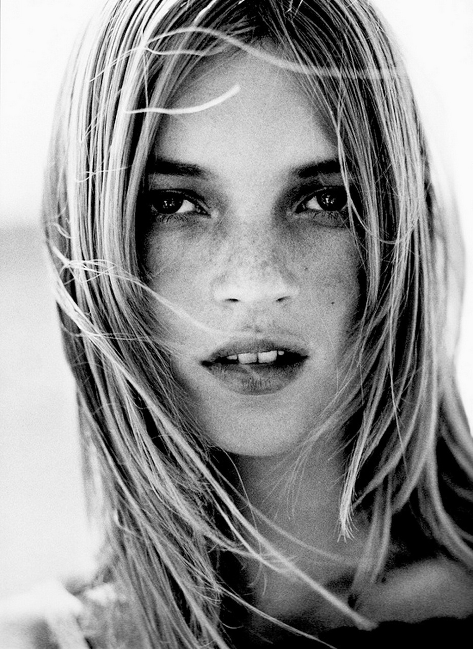 Фотографии знаменитых людей. Выпускные альбомы, фотограф Денис Зимин в городе Ростове-на-Дону