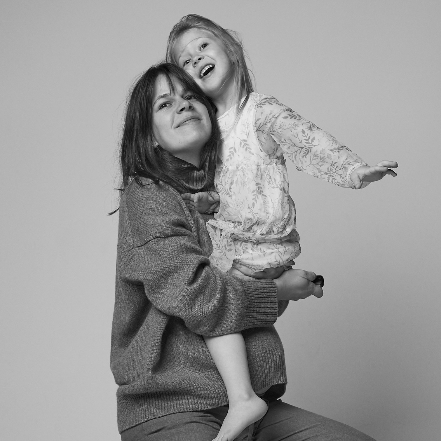 Контакты. Саша Кушнерова Фотографии. Sasha Kushnerova Photos