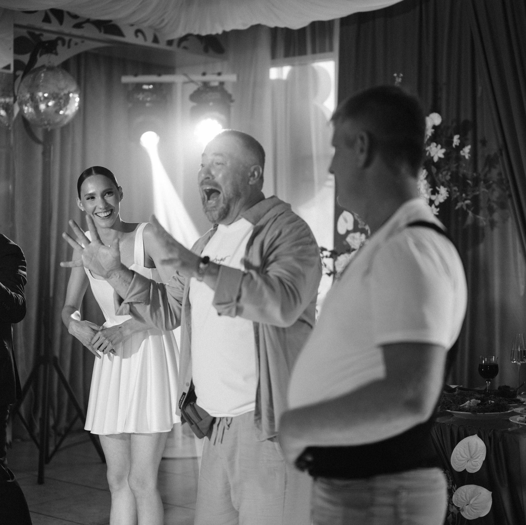 Прайс. Свадебный фотограф в Донецке — Вита Донец