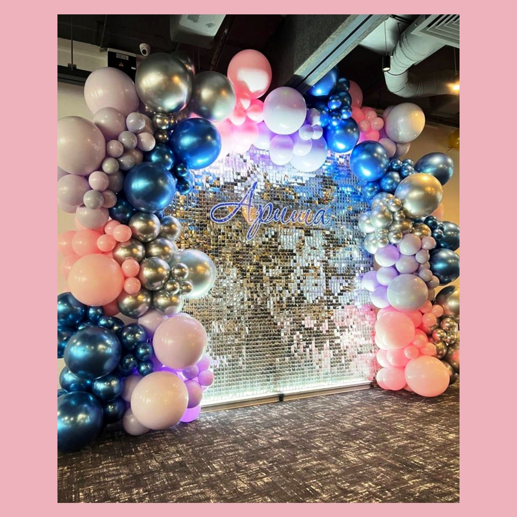 Фотозона из пайеток. Студия праздничного декора