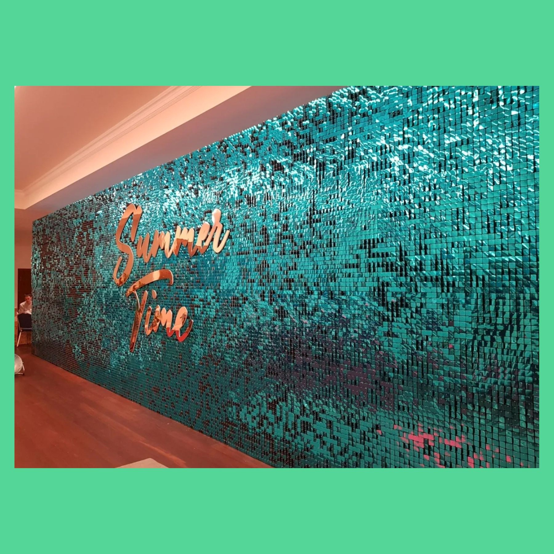 Фотозона из пайеток. Студия праздничного декора